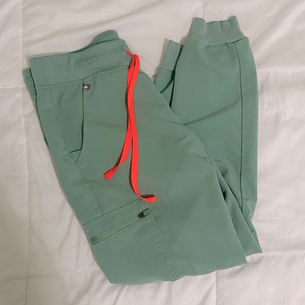 Figs Jade Zamora Joggers, Regular, Sz Small